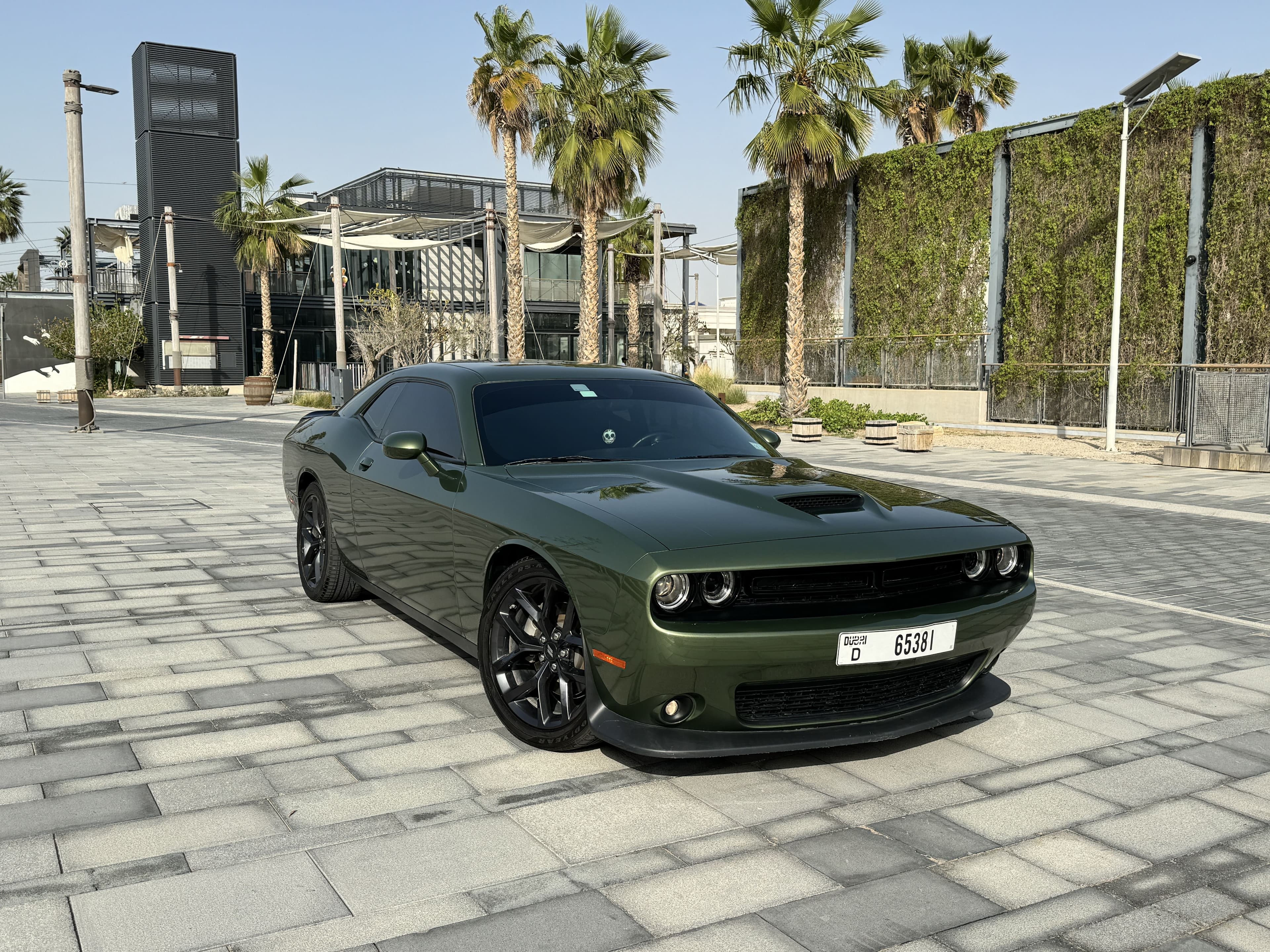 Dodge-Challenger-2022-green