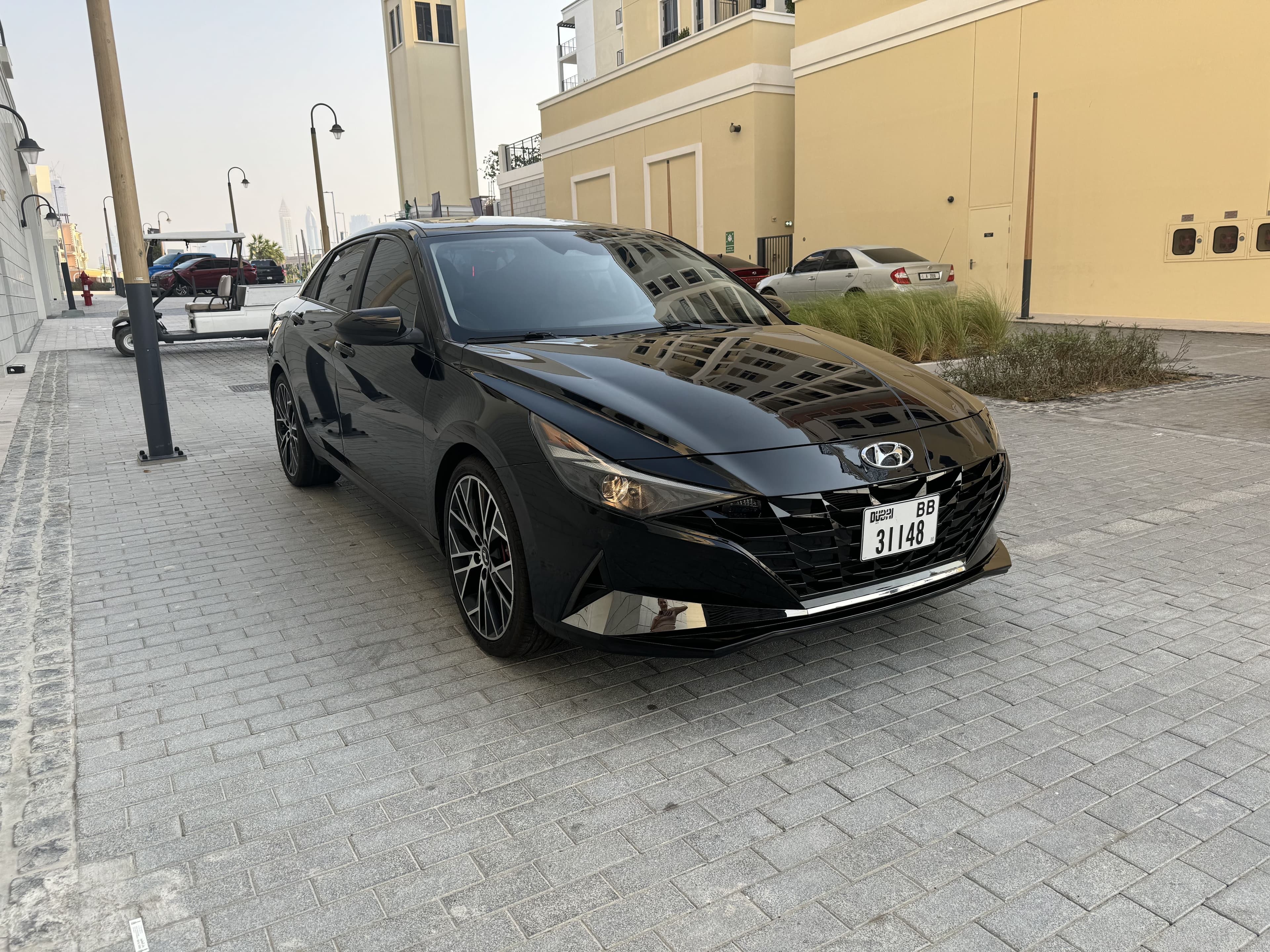 Hyundai-Elantra-2022-blue