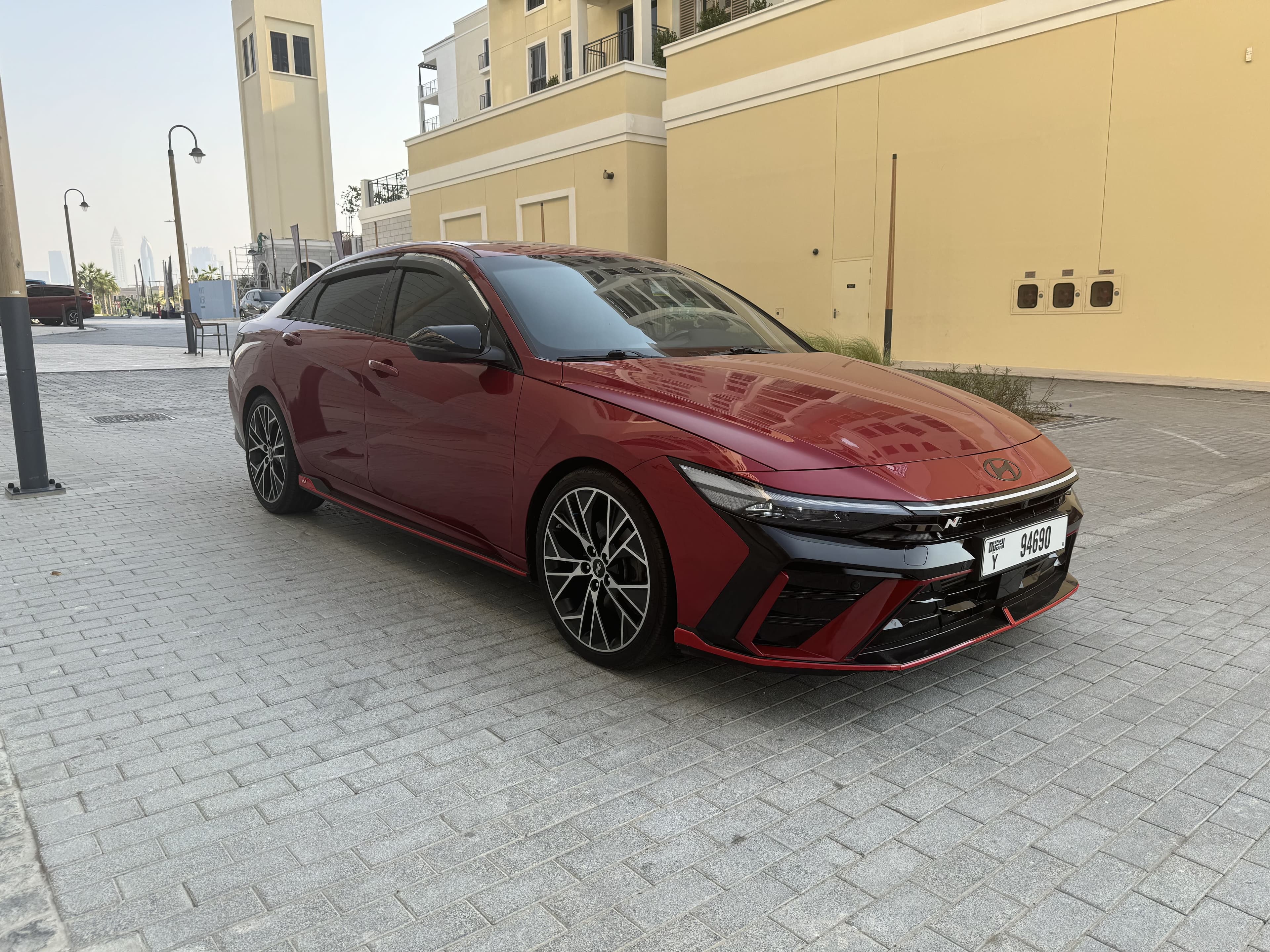 Hyundai-Elantra-2022-red